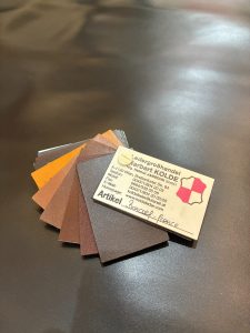 耐久性と質感を考慮しお客様と選定したオーストリア産レザー（整形靴オーダーメイド）