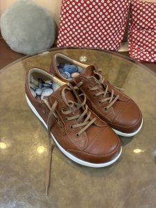 銀繊維エックススタティックを貼った石ころ柄インソールを装着したフィンコンフォートシューズ